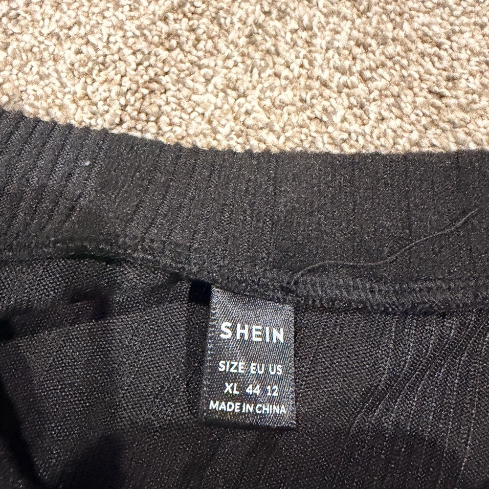 SHEIN Black Ribbed Ruched Long Sleeve Mini Dress - Picture 2 of 2